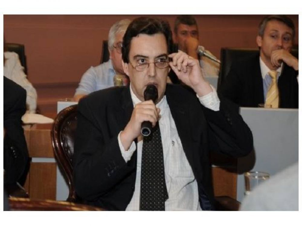 Aprobaron un pedido de apertura de los archivos de la Triple A