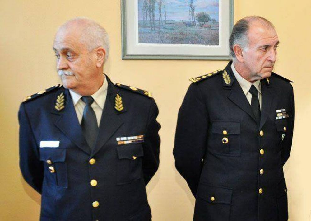 Ratificaron en el cargo de Jefe de Polic�a de La Pampa a Baudaux y echaron a P�rez