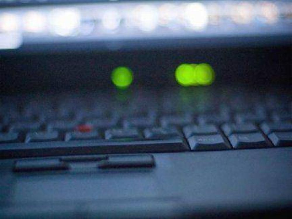 Desde �frica, hackearon el mail de una paranaense para intentar cometer estafas