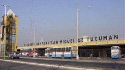 Detienen a un hombre en la terminal por posible caso de "trata"