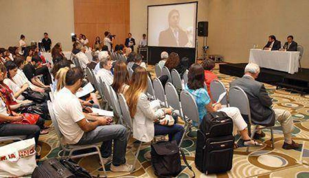 Comenz� la primera ronda de negocios para dise�adores locales