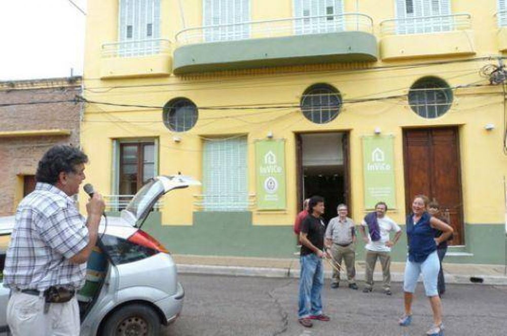 Solicitan el pago de aguinaldo completo