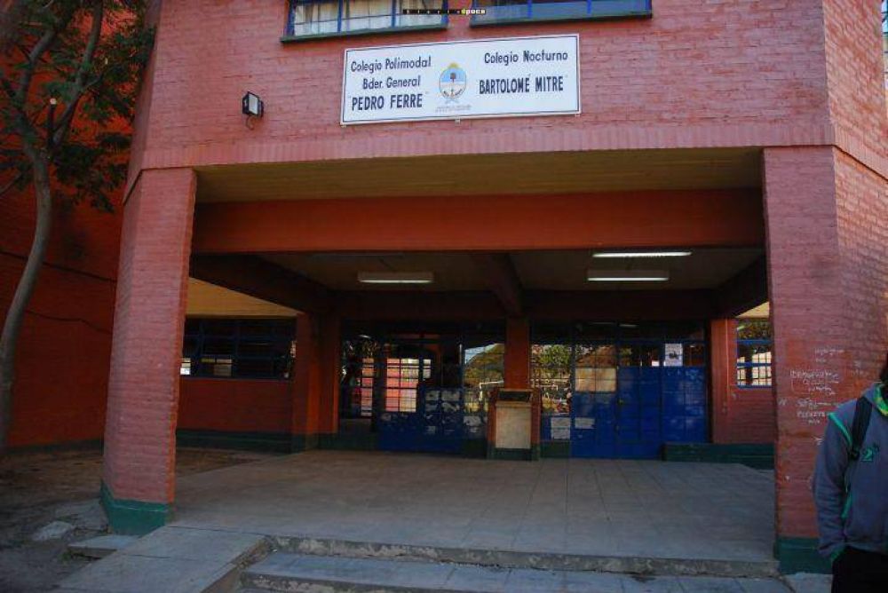Otra vez, toda una ma�ana sin luz en la Escuela Pedro Ferr�