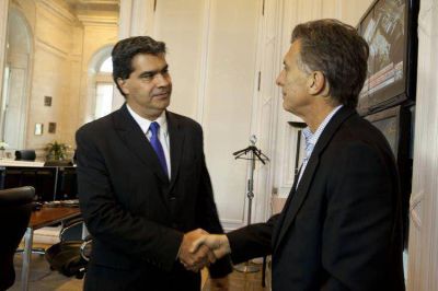 En una misma tarde, Capitanich recibi� a Macri y Scioli en nombre de Cristina