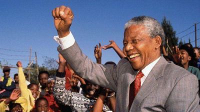 Nelson Mandela "no est� bien" pero pelea "en su lecho de muerte"