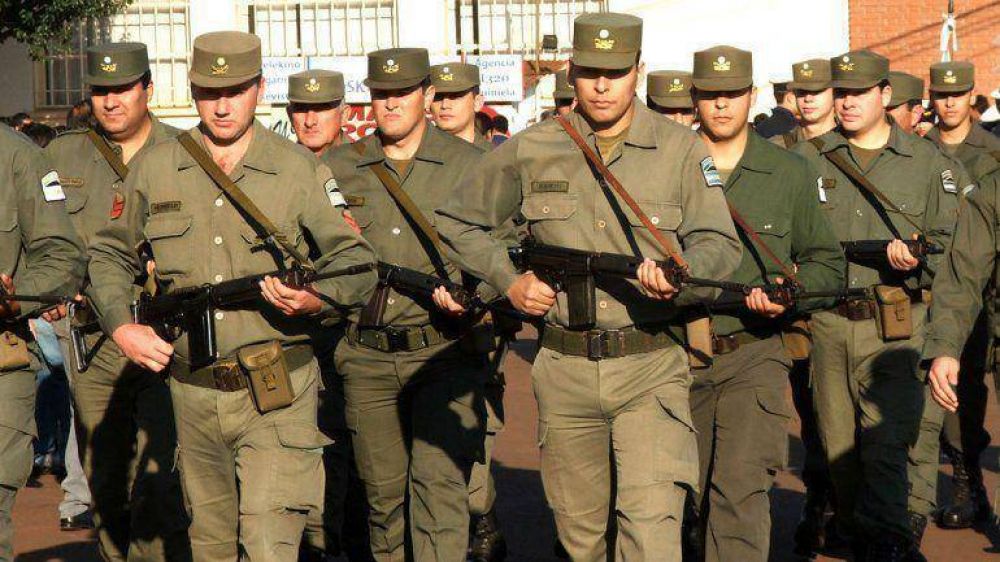 El Gobierno dio marcha atr�s y decidi� enviar 2000 gendarmes a la provincia de C�rdoba