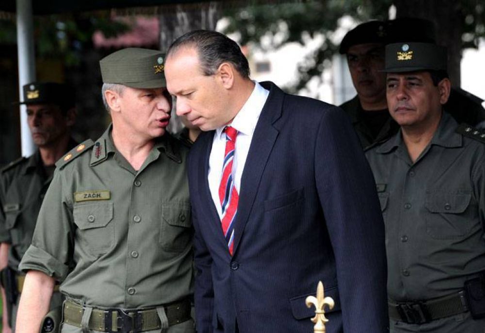 Sergio Berni: "Es una payasada que De la Sota pida auxilio por twitter"