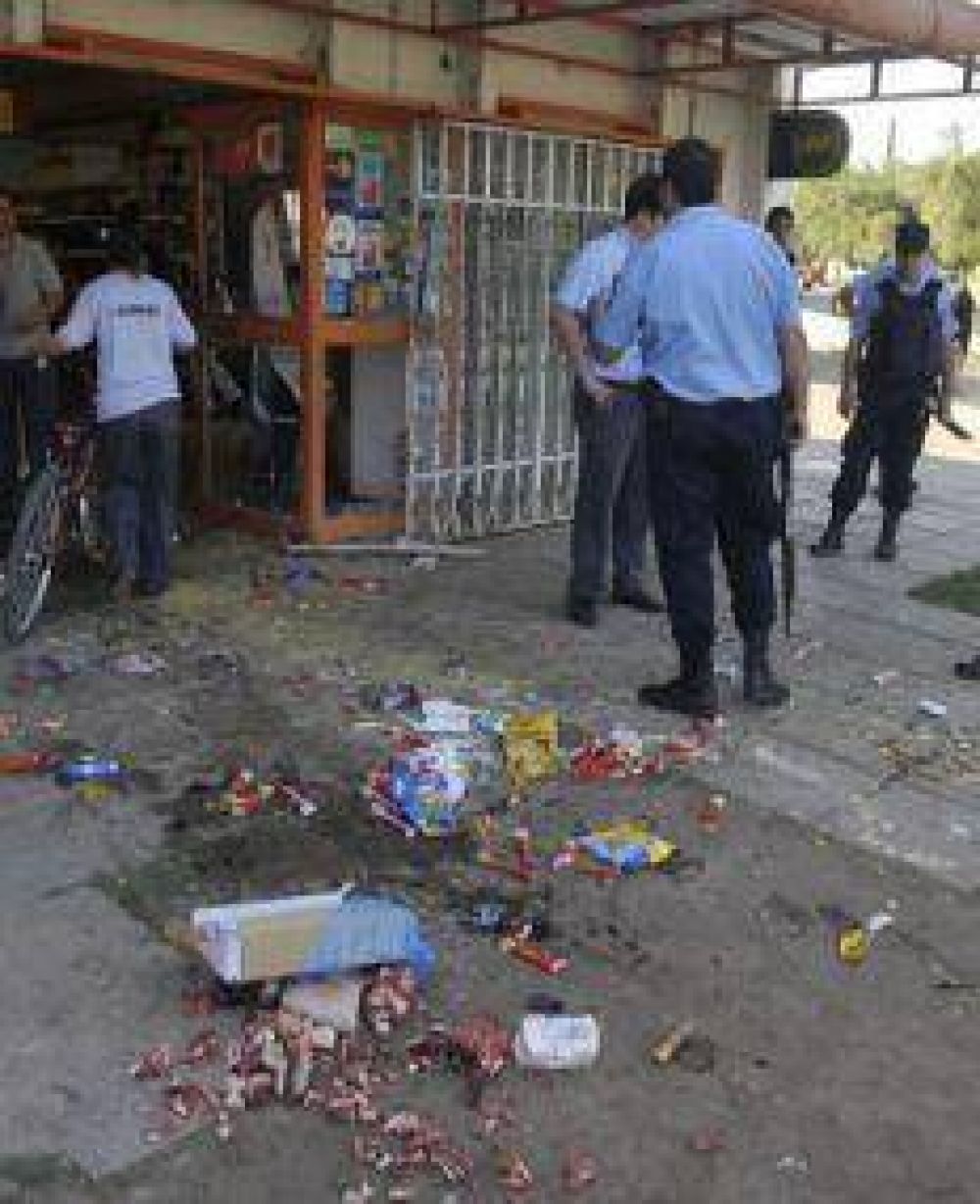 Acuerdo entre los polic�as y el gobierno cordob�s