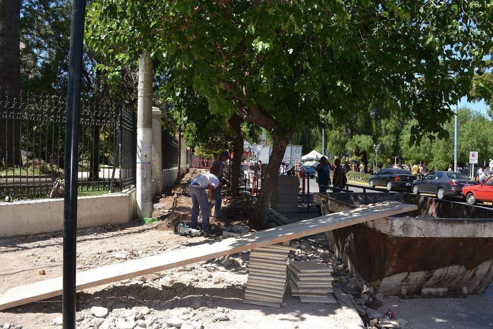 Contin�a el ensanchamiento de veredas en el microcentro: el turno de la Rivadavia