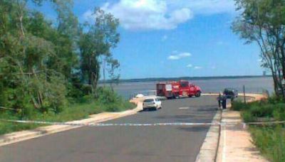 Buscan a un joven que se habr�a arrojado al r�o Paran� y contin�a desaparecido
