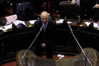 Juraron Fern�ndez Mend�a, Torroba y Mac Allister