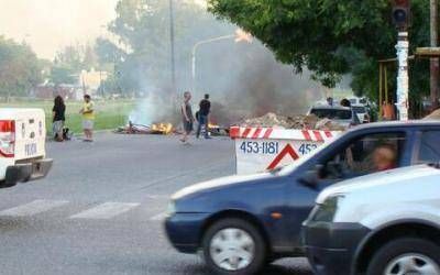 Temporal: Cientos de miles de bonaerenses contin�an sin luz