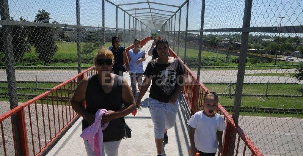 Ya est� habilitado el puente peatonal de Varadero Sarsotti