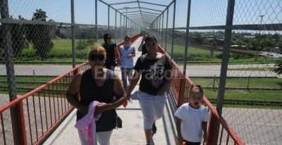 Ya est� habilitado el puente peatonal de Varadero Sarsotti