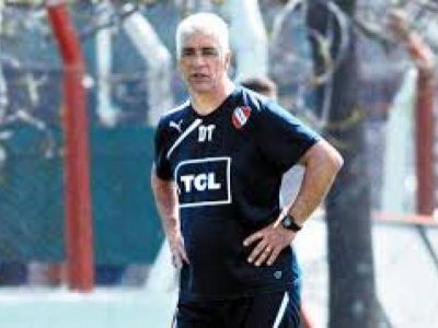 De Felippe: "A esta altura no esper�bamos estar a un punto del ascenso"