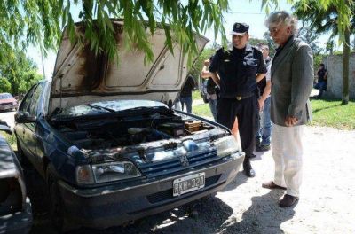 La Municipalidad intervino en dos talleres mec�nicos de Gasc�n al 7900