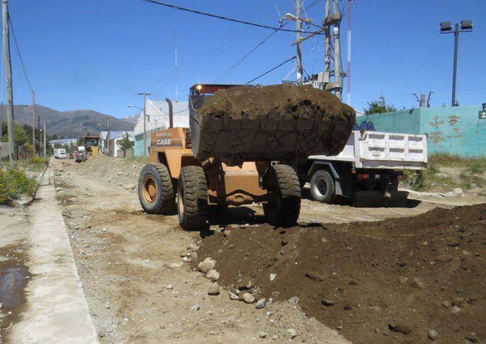 Comenzaron los trabajos para pavimentar calle Monteverde