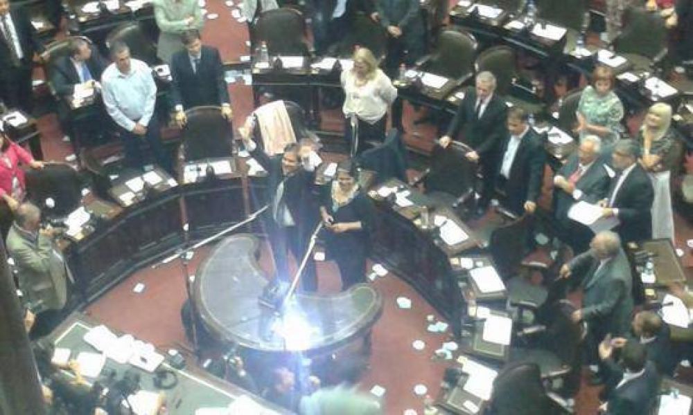 Costa, Toledo y G�mez Bull prestaron juramento