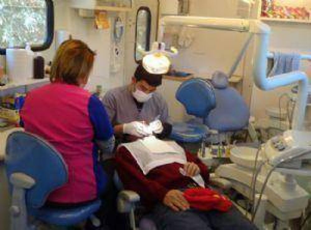 Detectan 991 lesiones cancer�genas bucales