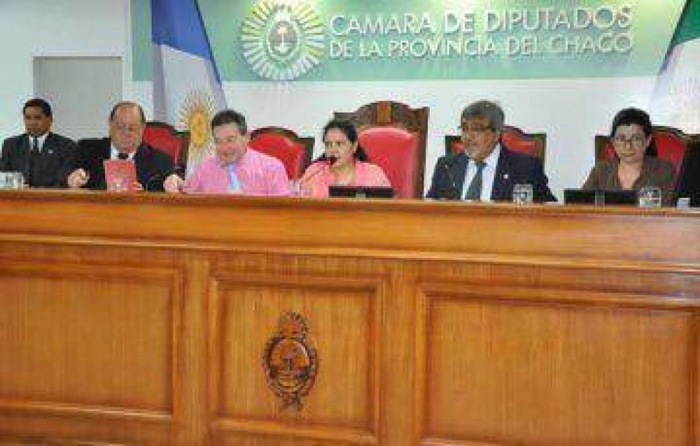 Reglamentaron el ejercicio profesional de la instrumentaci�n quir�rgica en la provincia