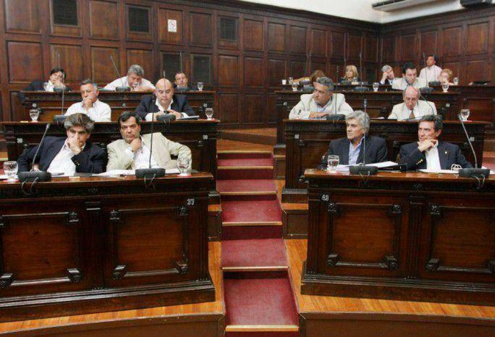 Con el voto en contra de la UCR, Diputados le dio luz verde a la Ley Impositiva