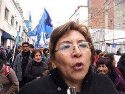 �Parecer�a que al gobierno le gusta verse envuelto en un esc�ndalo sindical para reci�n tomar cartas en el asunto�