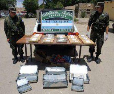 Gendarmer�a incaut� m�s de 27 kilos de coca�na en Jujuy y detuvo a una pareja