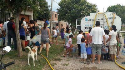 Miles de vecinos se quedaron sin agua