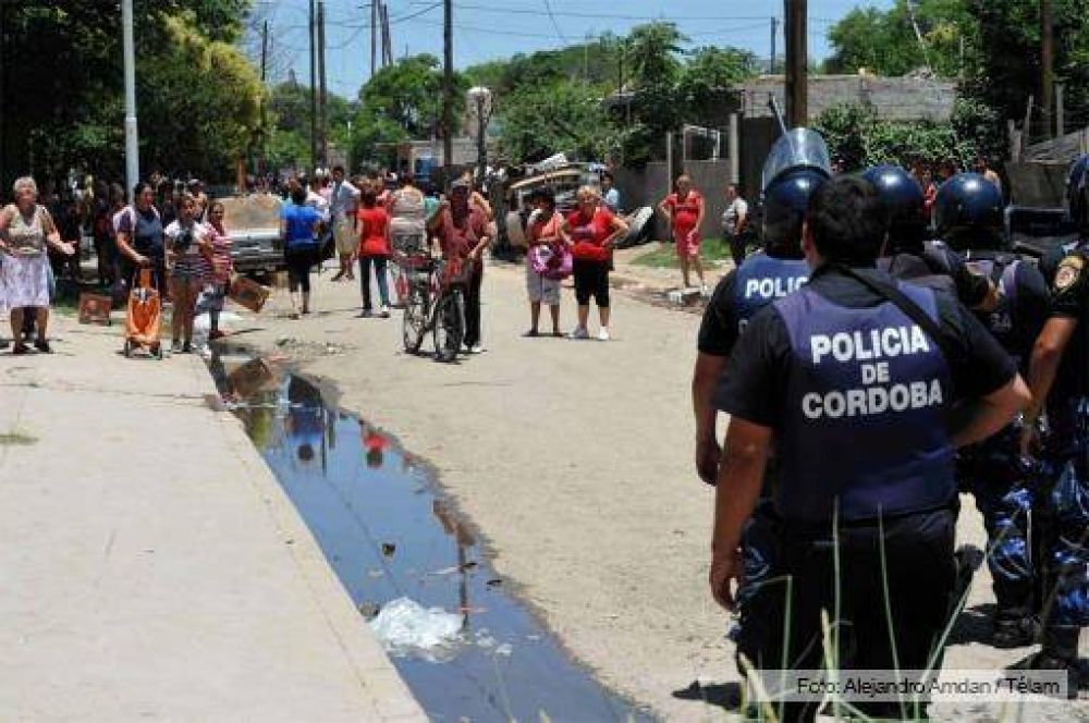 El narcotr�fico y el c�digo de faltas, como tel�n de fondo del conflicto con la polic�a