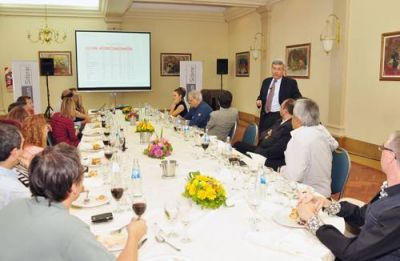 �Moderado optimismo� de Mart�n Berardi, frente a lo que se viene en 2014: se reuni� con medios de comunicaci�n