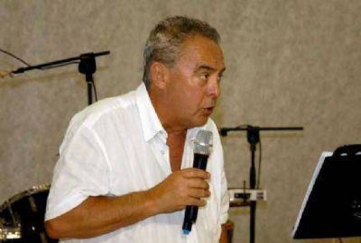 Domingo Robles: �Si todo es en base al dinero, que planten soja en el Minella�