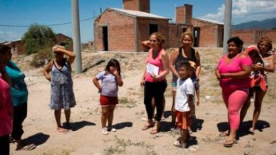 El IPV responsabiliza a las empresas por las usurpaciones