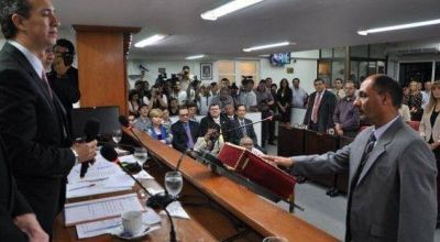 Dar�o Bacileff Ivanoff, nuevo presidente de la Legisladora
