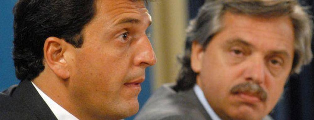 Massa pone un pie en Capital