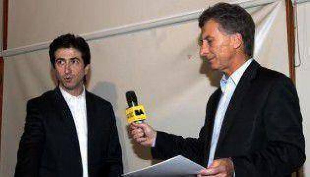 Macri puso en funciones a Cenz�n