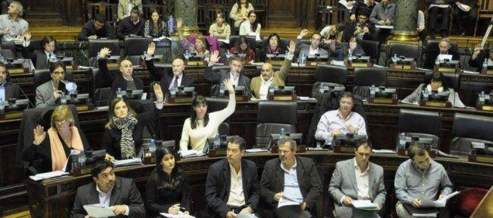 Sesi�n recargada: Comuna 8 y regularizaci�n de clubes de barrio