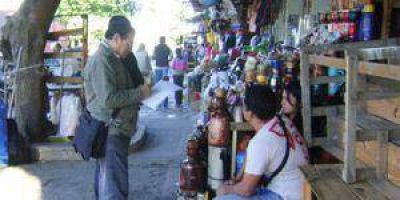 Malestar de �Mesiteros� ante reducci�n de espacios para exhibir sus productos