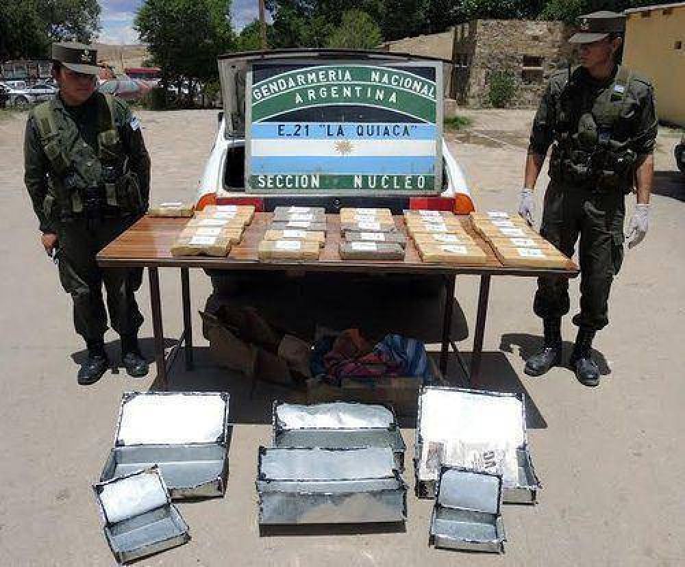 Jujuy: secuestraron m�s de 27 kilos de coca�na y detuvieron a dos bolivianos