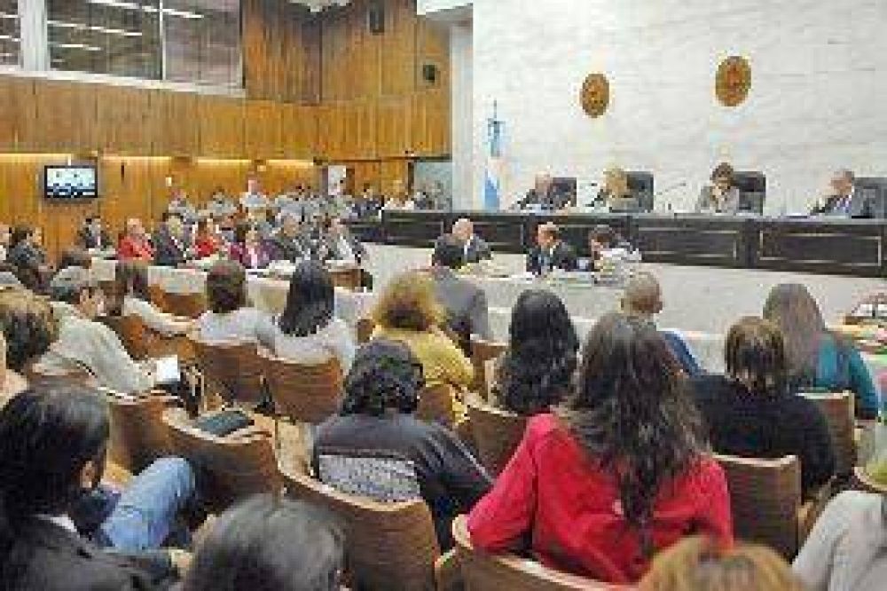 Crudo alegato de la Fiscal�a sobre el aparato represivo de Musa Azar Curi
