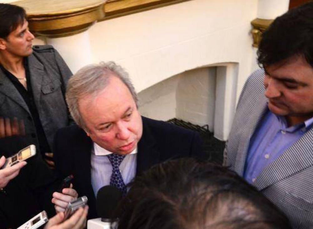 Peralta: �Es auspiciosa esta reuni�n con Capitanich�