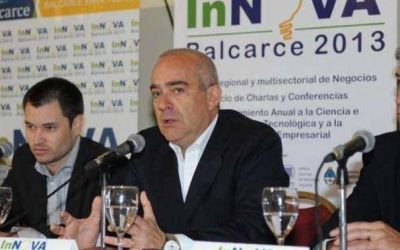 Echeverr�a presidi� el acto de INNOVA Balcarce 2013