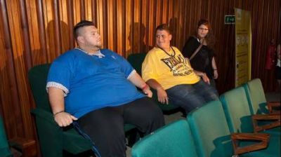 Incorporaron butacas para obesos en una sala del San Mart�n