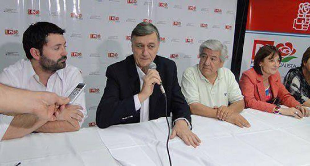 "Hay una necesidad de trabajar por una Argentina unida"