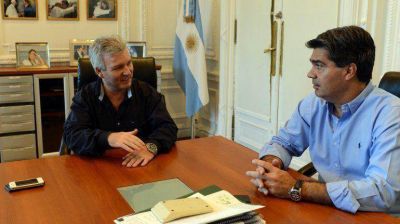 Carlos S�nchez fue designado como nuevo jefe de la Aduana