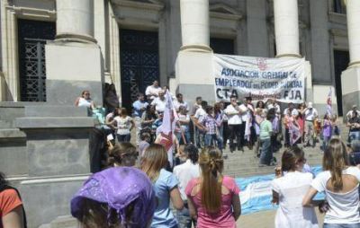 Judiciales abandonaron Tribunales