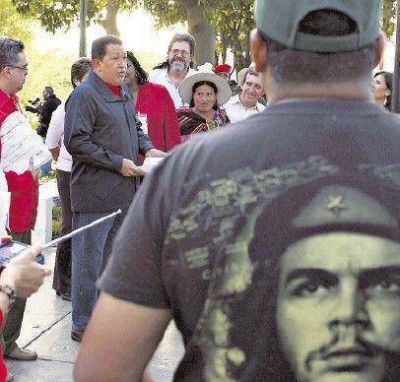 Ch�vez, amenazado por el derrumbe del precio del petr�leo