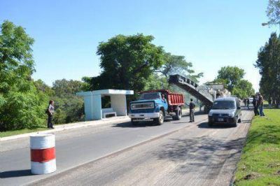 Contin�an las obras de acceso al Puerto