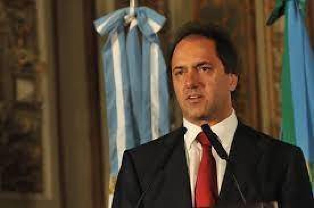 Scioli dijo que está “muy atento” para descomprimir cualquier conflicto similar al de Córdoba