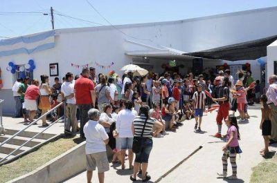 Katopodis present� ampliaci�n para el CAPS N� 7 en Jos� Le�n Su�rez