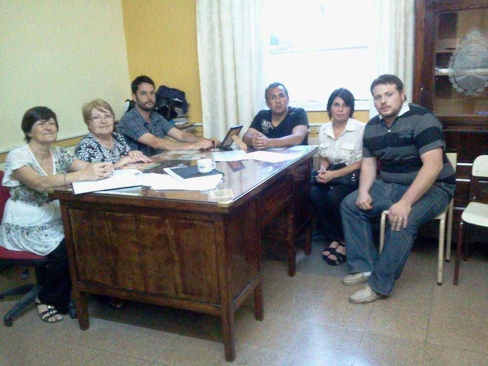 Mat�as P�rez continuar� al frente del Consejo Escolar